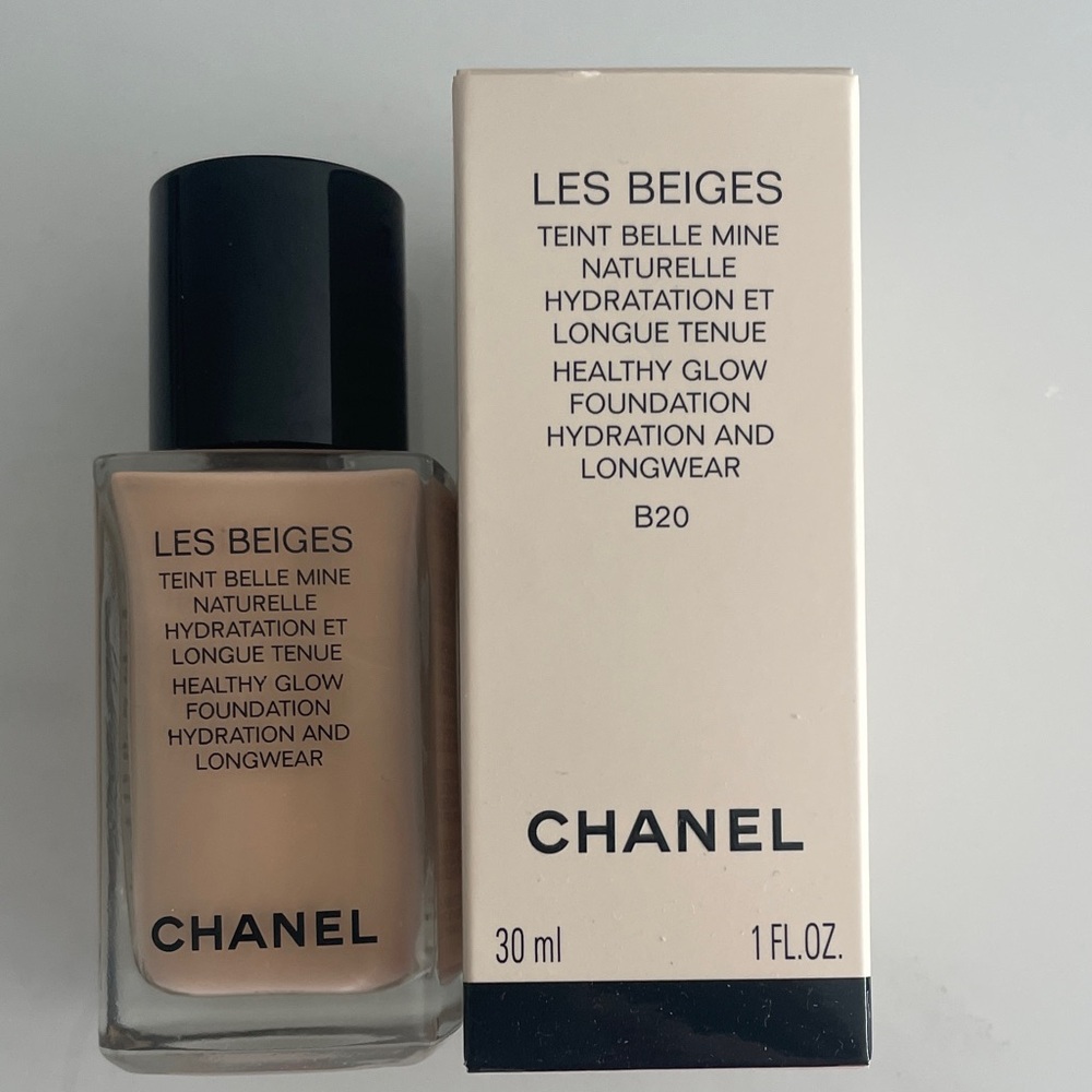 CHANEL Les Beiges Foundation - B20